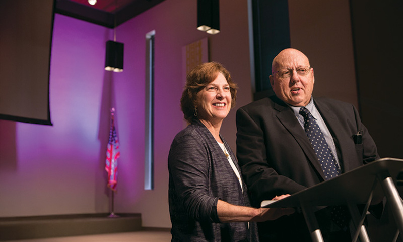 photo of Donald and Susan Hoffman 