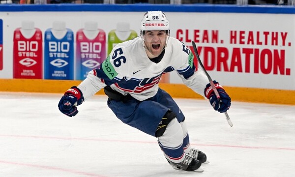 image shows Rocco Grimaldi playing hockey