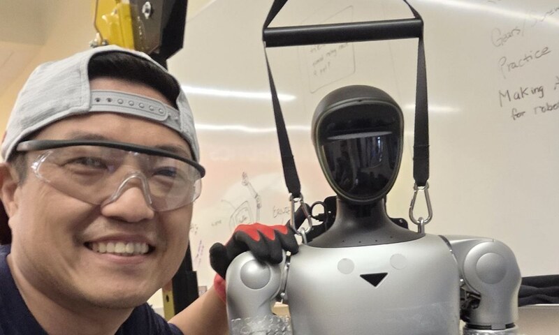 Yohan Lee with Humanoid Robot Harness