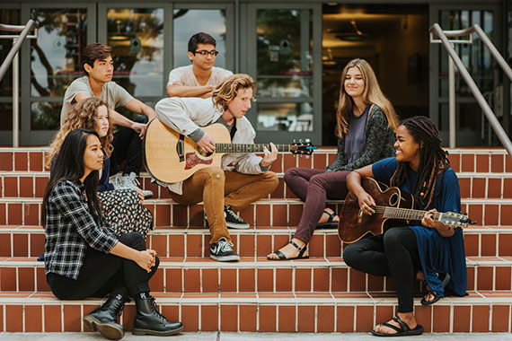 A group of Biola students