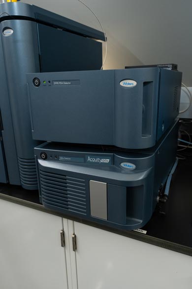 High-Performance Liquid-Chromatography Mass Spectrometry: Waters Alliance e2695, with PDA and QDa