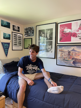 Student in Stewart Hall is all moved in