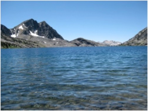 Living lake in the Eastern Sierras