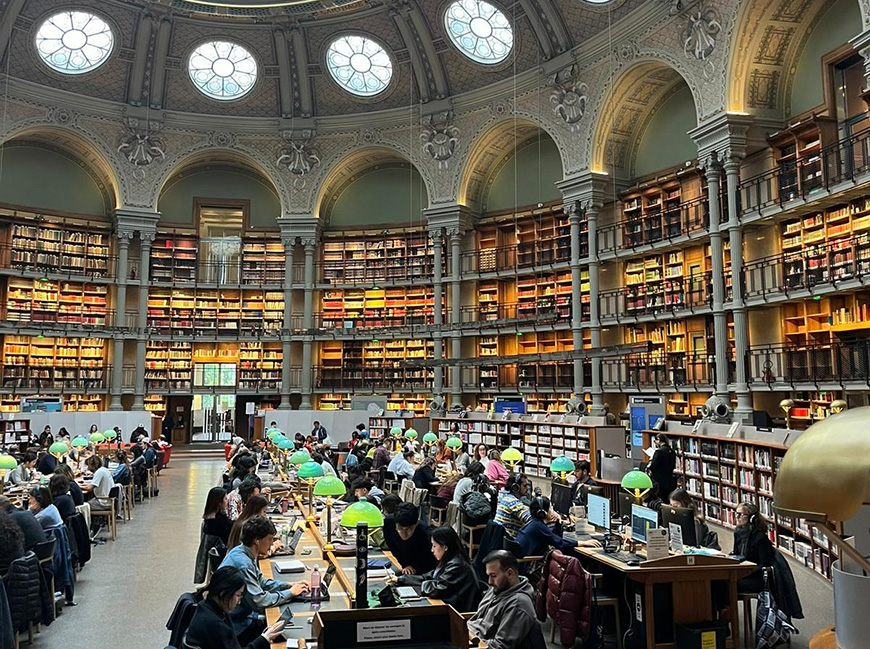 interior of Paris library